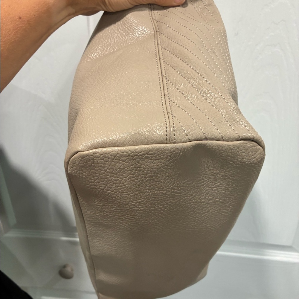Kenneth Cole Reaction Beige Women's Tote Bag - Picture 13 of 13